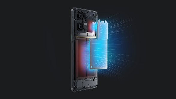 OPPO Find X5 Pro elevates its cooling system to another level, offering an outstanding experience to users OPPO Find X5 Pro elevates its cooling system to another level, offering an outstanding experience to users
