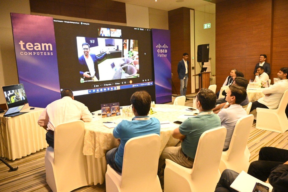 “Revolutionizing Workspaces: With Cisco Devices and Team Computers”